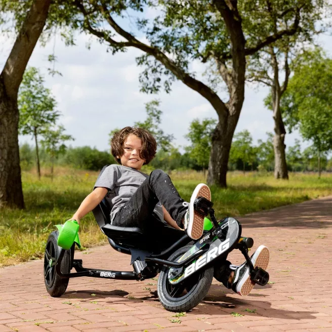 SPECIAL street-x SPECIAL street-x